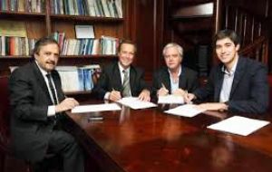 El 30 de abril de 2014, los legisladores Giustiniani (PS), Alfonsín (UCR), Pinedo (PRO) y A. Pérez (FR) propusieron volver a colocar el reclamo ante la Asamblea