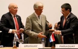 “Estamos en tiempo de trabajar”, dijo Tabaré Vázquez, quien convocó a los otros miembros a no dejar solo a Uruguay en esa tarea.