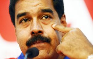 El presidente Nicolás Maduro anticipó que el chavismo responderá a cada acción de lo que llama la “Asamblea burguesa” , exhortando incluso a “rebelarse” contra ella.