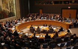 En su comunicado el Consejo de Seguridad recuerda el “principio fundamental de la inviolabilidad de los recintos diplomáticos y consulares”.