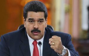 “He decidido conformar este equipo, para que hoy mismo, de manera inmediata, comience una nueva dinámica de trabajo con el pueblo”, dijo Maduro.