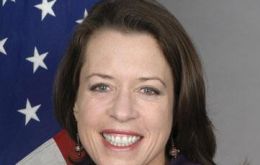 Kelly Keiderling ha representado a los EE.UU. como diplomática de carrera desde 1988. 