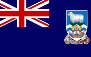 Las redes sociales en Argentina hasta ahora discutían en torno a WhatsApp, luego de que se supo que la bandera de Falklands se había incorporado a la lista de iconos