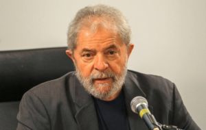 Lula negó haber intermediado en la compra de los cazas de combate suecos Grippen, cuya negociación concluyó durante el mandato de Dilma Rousseff