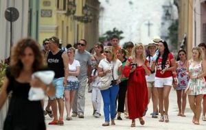 Canadá se mantuvo a la cabeza de los países emisores de turistas a Cuba con 1,3 millones de turistas