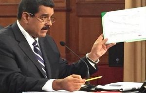 Para 21% los actuales problemas son heredados de las políticas de Hugo Chávez; 40% se los atribuye a Maduro y un 33% a “la guerra económica”