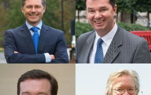 David Morris MP, Conservador;  Guy Opperman MP, Conservador; Chris Matheson MP, Laborista y MP Peter Dowd, Laborista  