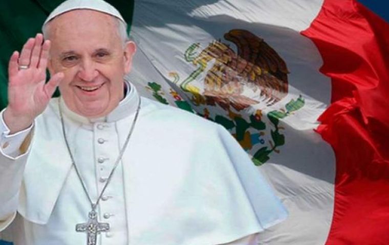 La “resignación no solo nos atemoriza sino que nos atrinchera en nuestras sacristías y aparentes seguridades”, sostuvo el Papa en Morelia