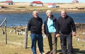 Esta semana pasada el ex-presidente Lacalle visitó las Falklands/Malvinas junto al diputado nacionalista, Jaime Trobo, para quien fue su tercera incursión en las Islas.