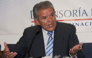 Rolando Villena criticó que autoridades políticas y ciudadanos hicieran “escarnio” de Zapata, que se encuentra en prisión preventiva por presuntos delitos