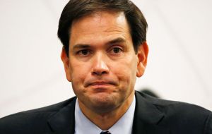 El editorial además criticó que Rubio “lleva el peor récord de asistencia en el Senado de Estados Unidos”.