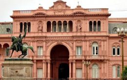 El Ejecutivo busca transformar el Palacio de Gobierno desde un actual “museo del populismo” a un recinto más institucional.