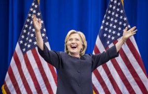 Hillary tuvo una cómoda performance en casi todos los distritos donde compitió y en Florida se impuso por más del 65% de votos y se alzó con 122 delegados. 