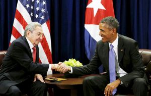 El lunes, Obama y Raúl Castro, acompañados de sus familias y delegaciones, compartirán una cena en el Palacio de la Revolución. 