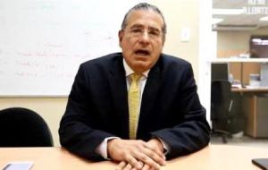 El director y miembro fundador de la firma Ramón Fonseca Mora dijo que las  publicaciones eran “un crimen”, “un delito” y un “ataque contra Panamá”