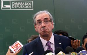 Cunha, procesado por corrupción, autorizó el juicio político contra Rousseff, luego de que el PT votara para que se lo investigara por no declarar cuentas en Suiza.