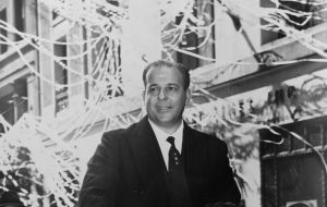 Joao Goulart durante su visita a Estados Unidos en 1962 es aclamado en Nueva York 