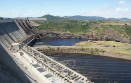  El racionamiento es parte del llamado “plan de cargas administradas” impuesto por el gobierno ante la escasez de generación del complejo hidroeléctrico El Gurí.