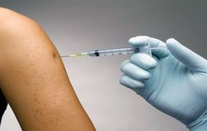 Las vacunas has servido para erradicación de la viruela (1971); eliminación de la poliomielitis (1991), así como rubéola y del síndrome de rubéola congénita (2015).