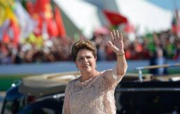 Rousseff quien fue reelecta hace un año y medio, asegura que es víctima de un intento de golpe de Estado y hasta ahora ha insistido en que se aferrará a su cargo.
