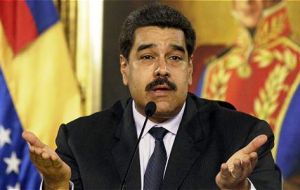 Según Maduro la Asamblea está en desacato frente al TSJ y actúa con una “mayoría burguesa circunstancial opuesta al orden constitucional”