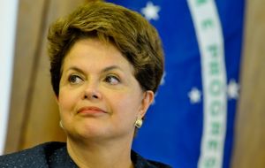 La defensa de Rousseff incluye audios que ocasionaron la renuncia del brazo derecho de Temer, del ministerio de Planificación, Romero Jucá