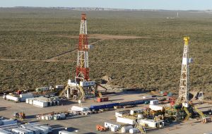 Argentina calcula que para revertir su crisis energética necesitará inversiones por US$200.000 millones en Vaca Muerta, una formación de “shale” y “tight” gas