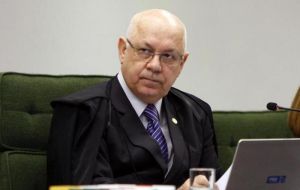 Los pedidos de prisión están hace al menos una semana en manos del ministro de la corte suprema Teori Zavascki, que investiga el escándalo