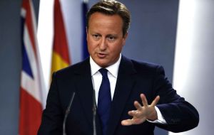 Cameron alertó de que el país afronta una “opción existencial” sin “vuelta atrás” el próximo día 23, dijo en declaraciones al Daily Telegraph. 