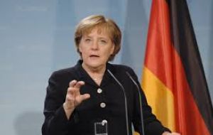 Defendiendo un mayor control de los gobiernos nacionales, se encuentran Angela Merkel, sus aliados conservadores y numerosos líderes de Europa del Este. 