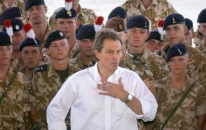 “No creo que esta lucha haya sido en vano”, dijo Blair, pero admitió que algunos críticos no aceptarían su pesar por los errores en torno a Irak
