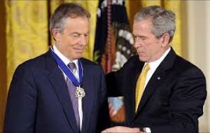 John Chilcot, responsable del informe enfatizó a ”Blair y a (George W.) Bush les diría que son unos criminales”.