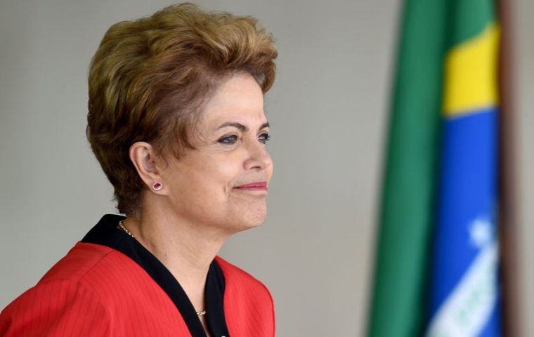 Rousseff irá personalmente al Senado el 29 de agosto para defenderse durante el juicio de destitución que dejó su mandato al borde del abismo. 