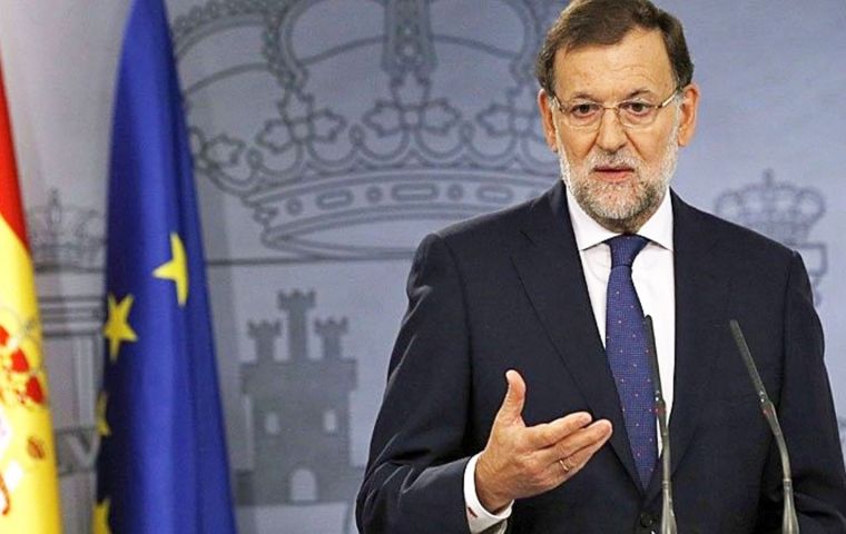 “Estamos en condiciones de acudir a la sesión de investidura” sostuvo el líder del PP, intentando sortear la ambigüedad en que se encuentra España