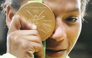 En lo deportivo Brasil cerró la mejor campaña olímpica de su historia: con 7 medallas de oro, 6 de plata y 6 de bronce escaló hasta el puesto 13 del medallero. 