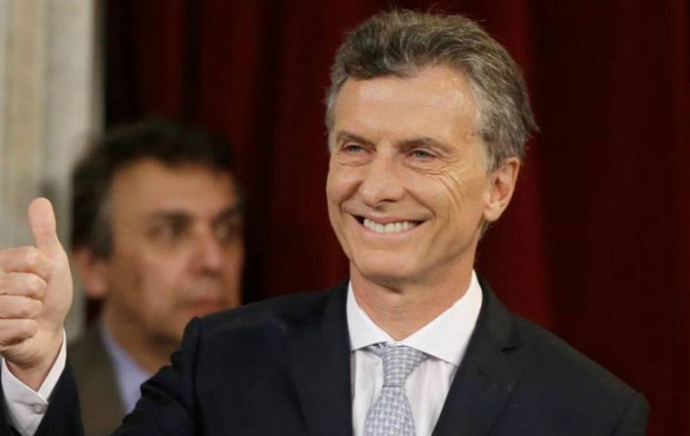 Macri llamó al mundo a “invertir en Argentina” para propiciar su “desarrollo económico y su crecimiento”, y remarcó que “la gente decidió un cambio”.
