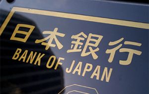 El Banco de Japón mantuvo la tasa de interés negativa de 0,1% que cobra a la porción de reservas en exceso que los bancos mantienen en el organismo.
