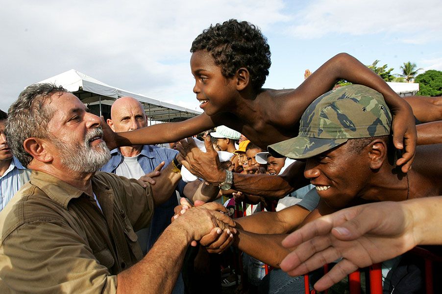 Lula en campaña se mofa de los &quot;niños fiscales&quot; y se considera perseguido como Jesús — MercoPress
