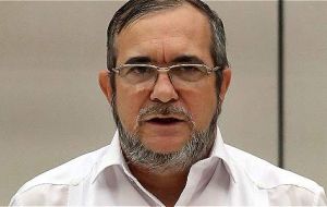 “Las FARC mantienen su voluntad de paz y mantendremos únicamente el uso de la palabra como su medio de construcción”, dijo “Timochenko”