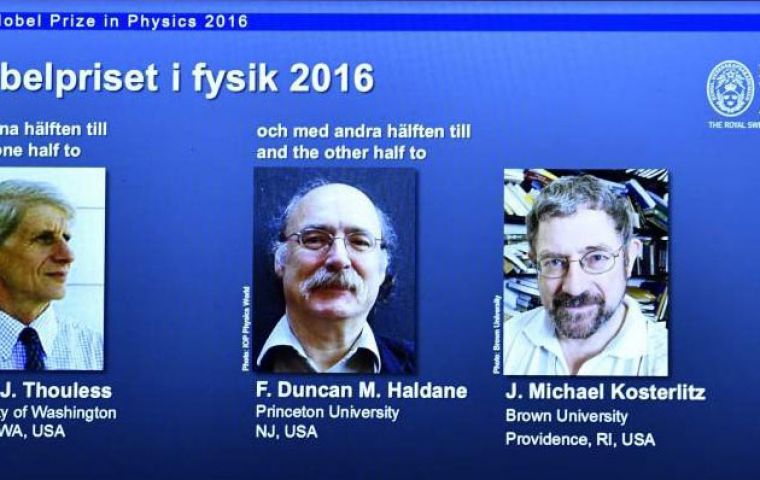David Thouless, Duncan Haldane y Michael Kosterlitz ganan el premio Nobel de Física 