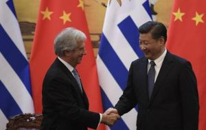 El anuncio se habría reforzado tras el encuentro que mantuvo el presidente uruguayo con la mayor autoridad de China, Xi Jinping, culminación de su visita