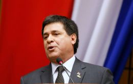El presidente paraguayo Horacio Cartes, del Partido Colorado, no aspira a ser reelecto mediante una reforma constitucional que lo haga posible.