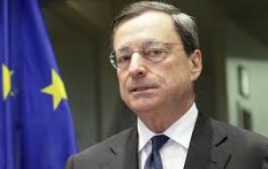 Los “sabios” califican de “desproporcionada” la expansión monetaria articulada desde el BCE y critican la línea de su presidente, Mario Draghi