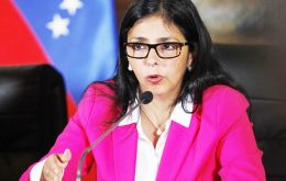 En rueda de prensa Delcy Rodríguez afirmó que “Venezuela no admite tutoría extranjera, la única tutoría es la del pueblo venezolano”.