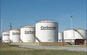 La firma Carboclor, subsidiaria de ANCAP, continúa dando pérdidas en el mercado argentino