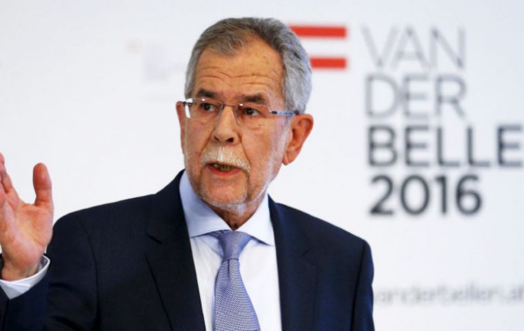 El candidato verde Alexander Van der Bellen será el próximo presidente de Austria tras repetirse las fallidas elecciones de mayo