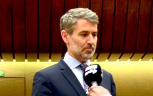 El embajador Julian Braithwaite, representante permanente del Reino Unido ante Naciones Unidas y otras organizaciones internacionales en Ginebra