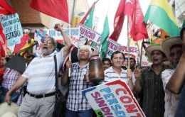 La movilización de unas 40.000 personas se realizó en el micro-centro de Asunción en rechazo al plan de enmienda constitucional que impulsa el cartismo