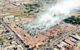 Una vista aérea del mercado de San Pablito después de la explosión  