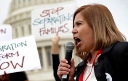 “No podemos defendernos aislados, tenemos que estar en comunidad”, advirtió Angélica Salas, directora de Coalición por Derechos Humanos de los Inmigrantes